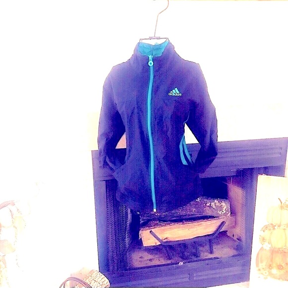 EUC Woman’s Adidas Lightweight Jacket Size Small - Picture 1 of 9